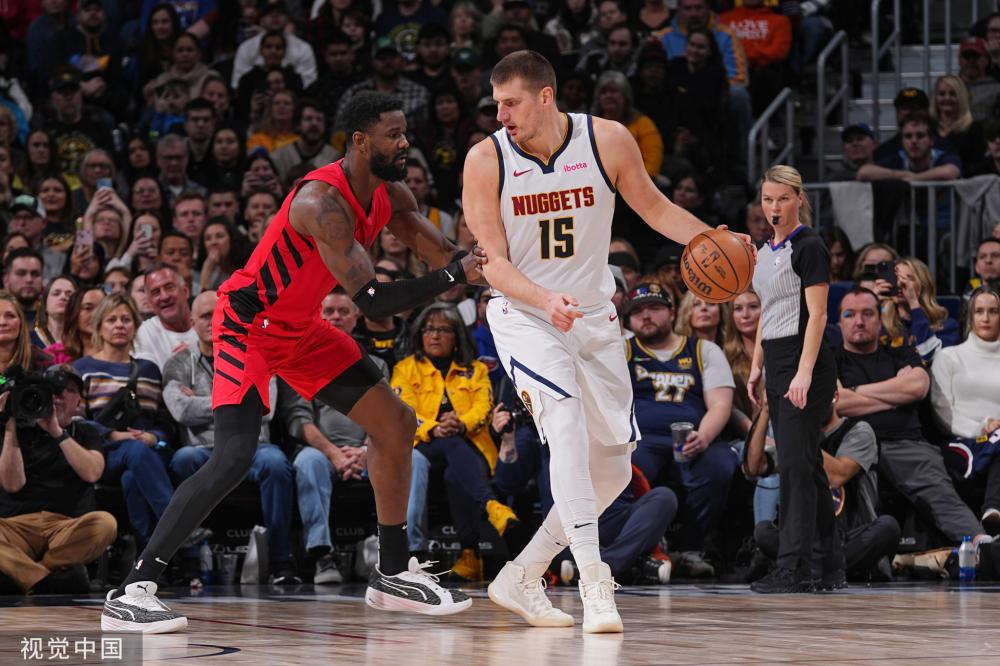 施展开了一 施展开了一